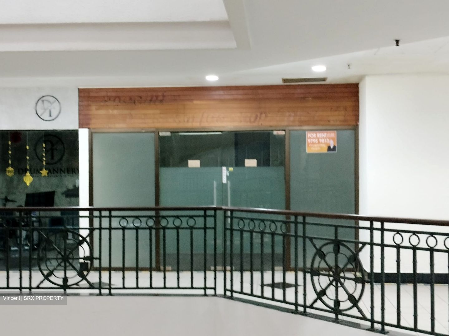 Parklane Shopping Mall (D7), Retail #538038651